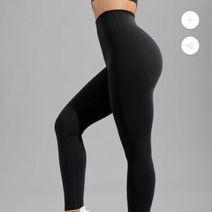 BuffBunny Rosa Leggings in Onyx Black size S. NEW, NEVER WORN tags still on